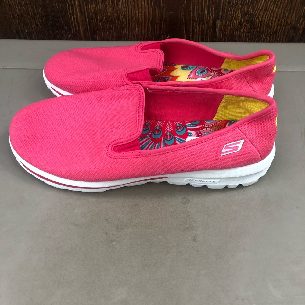Skechers GOwalk slip-on casual shoes Women’s Size 8 - Picture 3 of 6